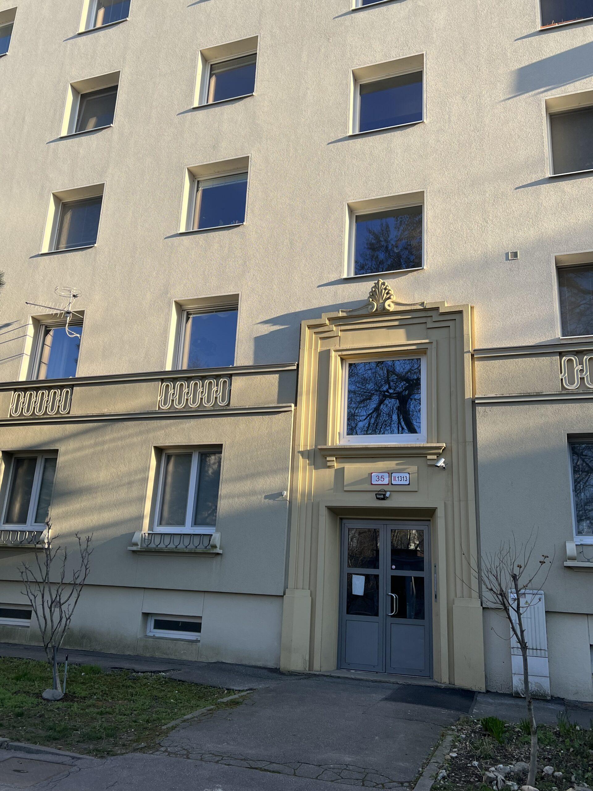 Rekonštrukcia bytového domu Prievozská 3